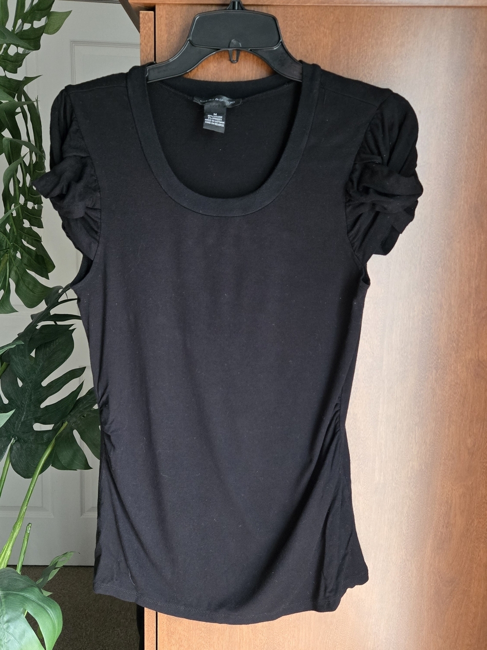 Cable & Gauge Black Scoop Neck Puff Sleeve Top
